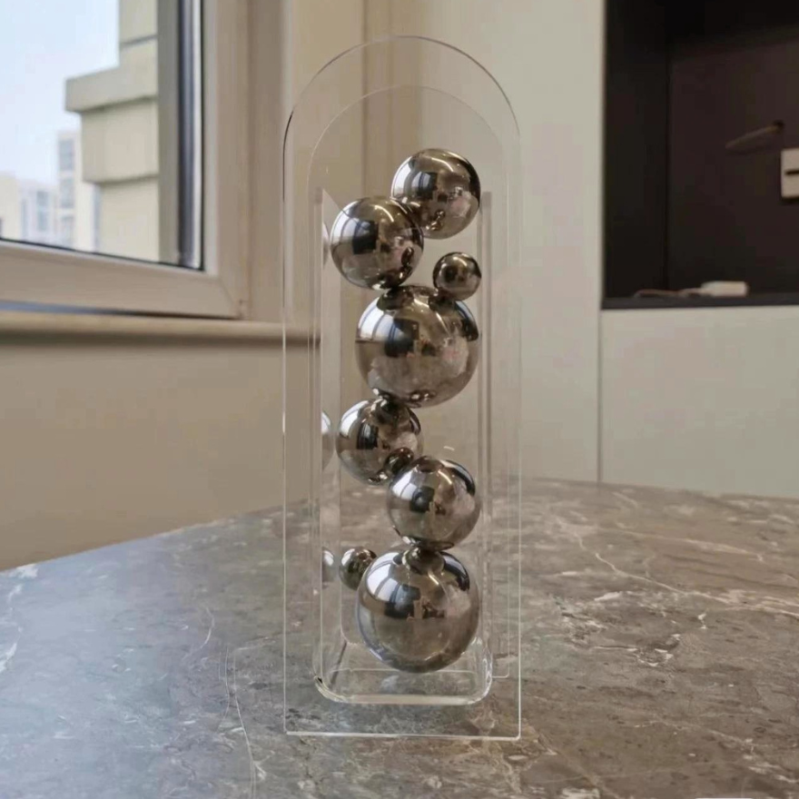 acrylic-vase