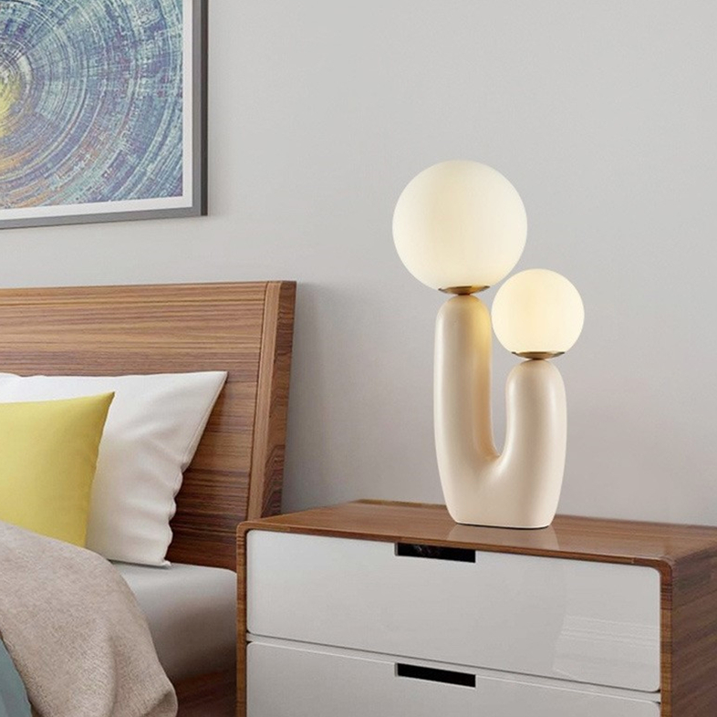 artistic-table-lamp
