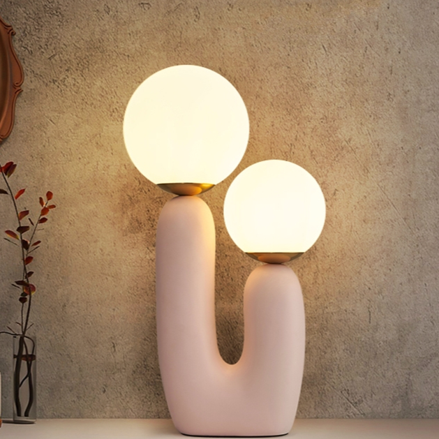 artistic-table-lamp